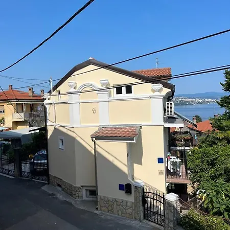 Amorino Apartman Studio Opatija Exterior photo